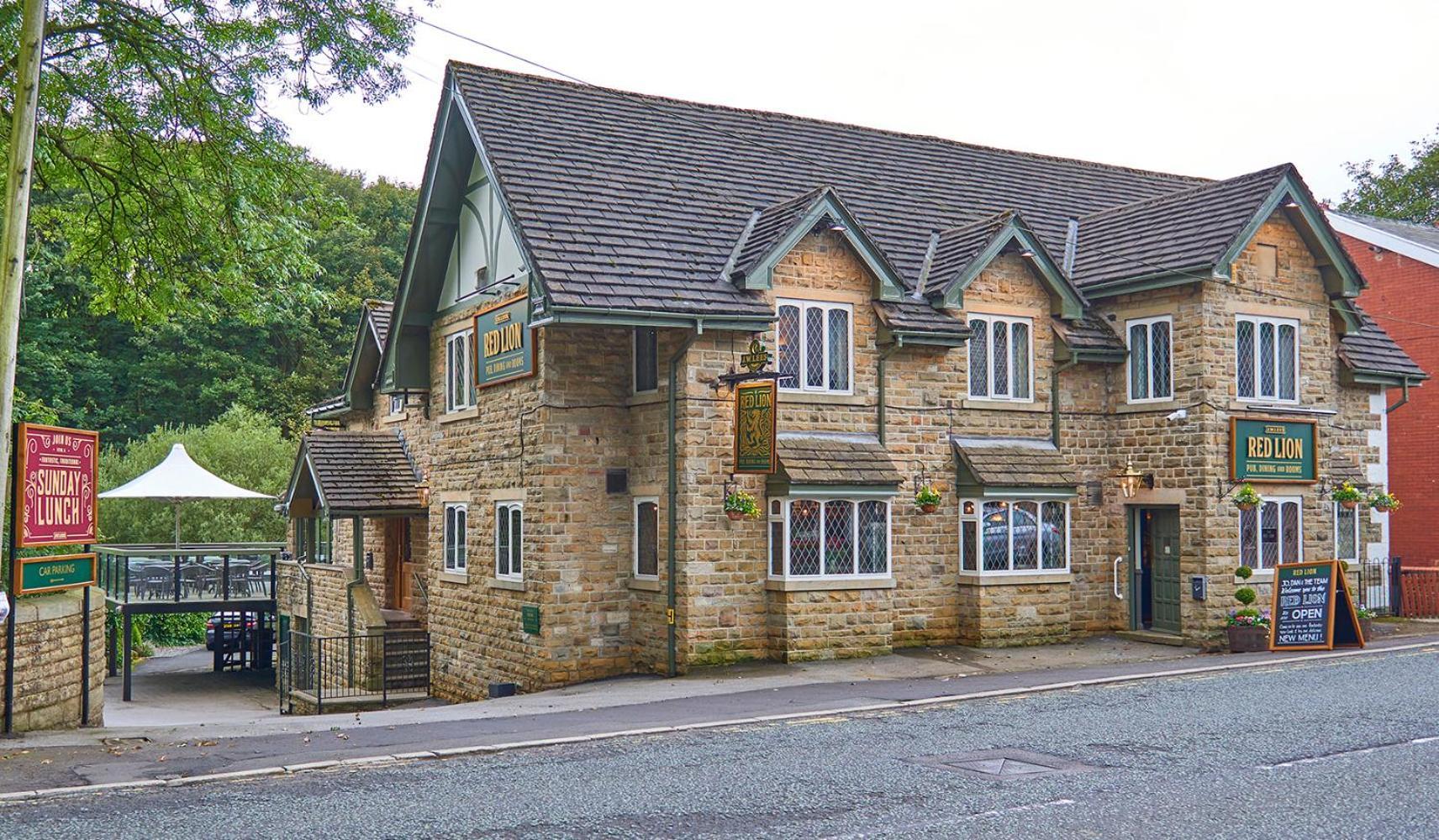 The Red Lion Hawkshaw Hotel Bury  Bagian luar foto