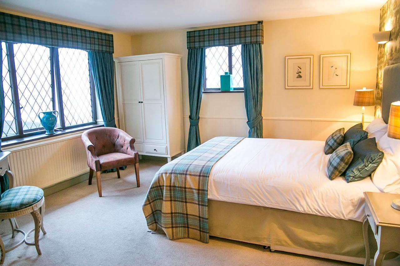 The Red Lion Hawkshaw Hotel Bury  Bagian luar foto
